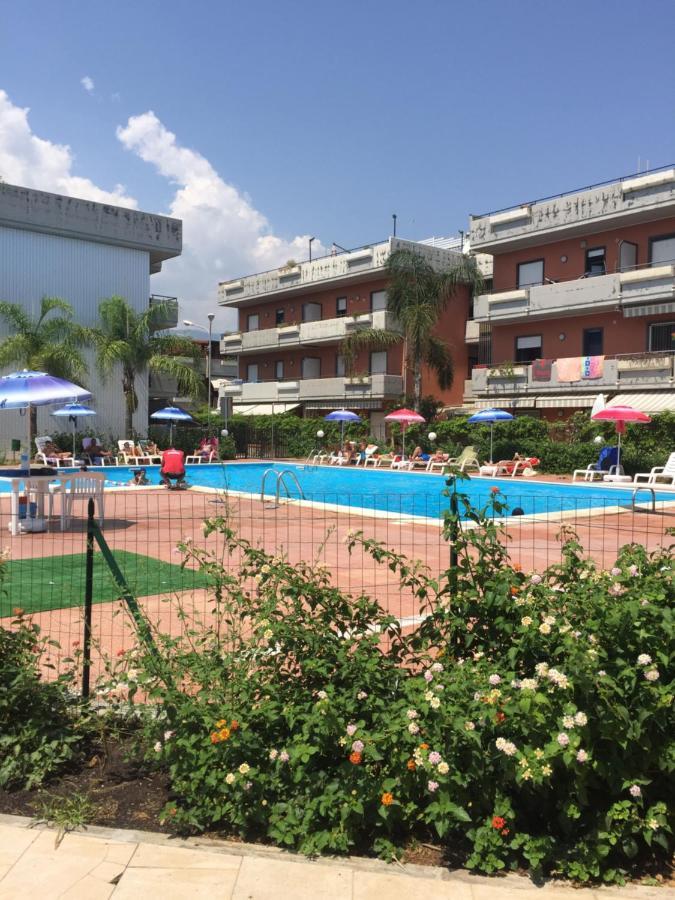 Taormina Mare Piscina Fondachello Appartement Fondachello  Buitenkant foto